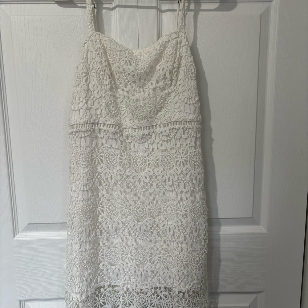 Elegant White Lace Dress